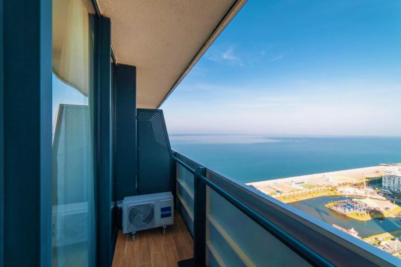 Aparthotel In Orbi City Батуми Экстерьер фото