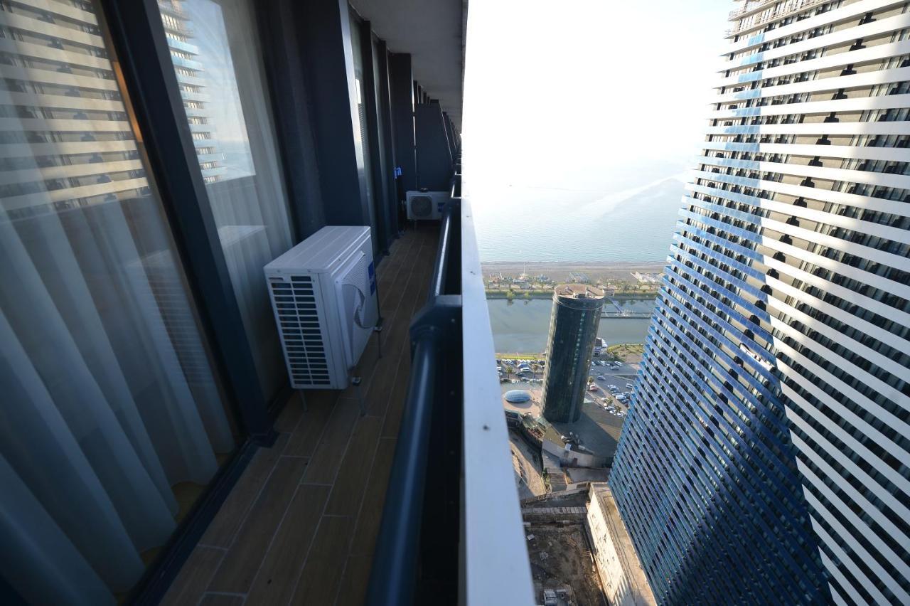 Aparthotel In Orbi City Батуми Экстерьер фото
