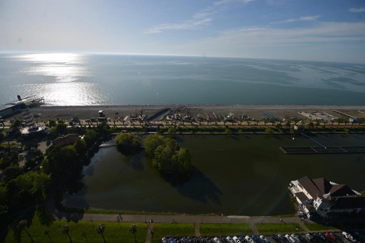Aparthotel In Orbi City Батуми Экстерьер фото